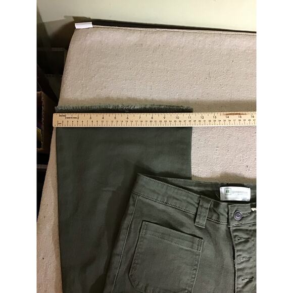 Re Generation Women Mid Rise Flare “Flower” Army Green Pants Sz. 11/30 NWT - Picture 8 of 11